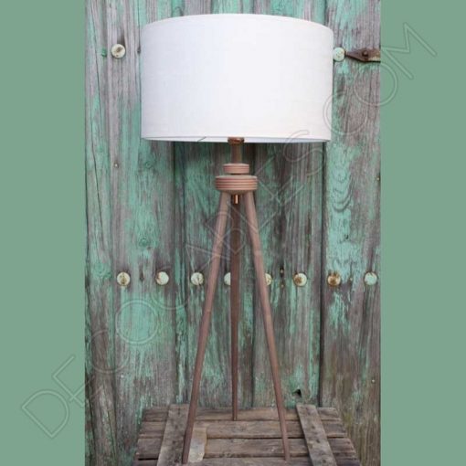 Lámpara de pie de madera modelo Arene